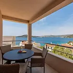 Appartement Quiet Bay Getaway Mona 2 4 And 6