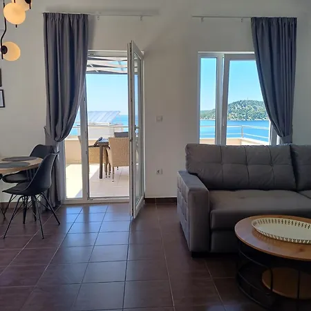 Apartman Quiet Bay Getaway Mona 2 4 And 6