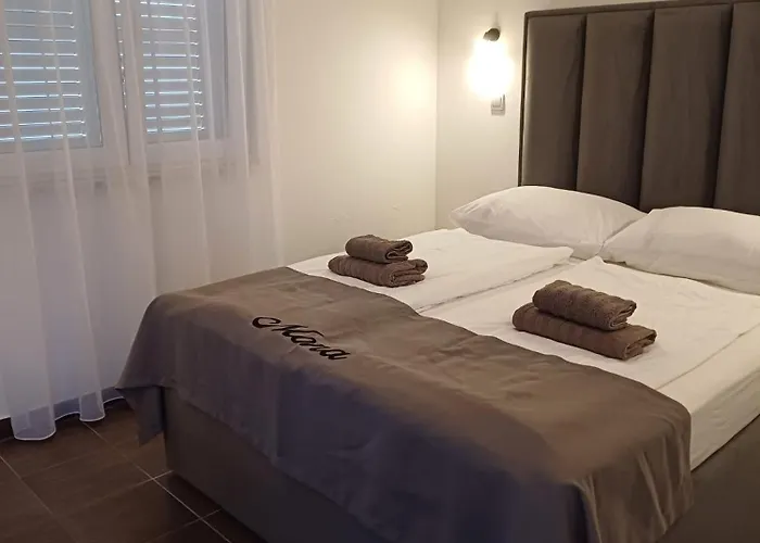 Quiet Bay Getaway Mona 2 4 And 6 Apartment *