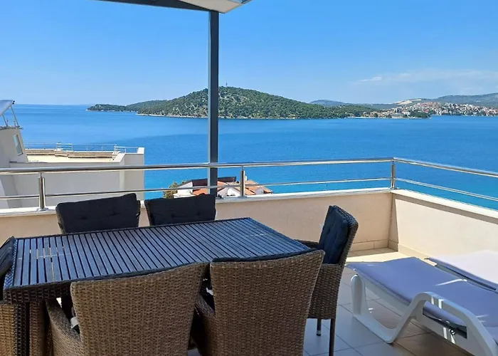 Quiet Bay Getaway Mona 2 4 And 6 公寓 Ražanj