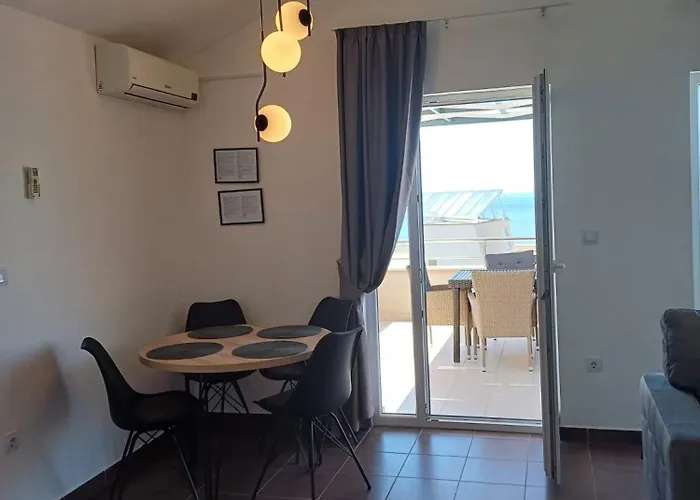 Quiet Bay Getaway Mona 2 4 And 6 Apartment *