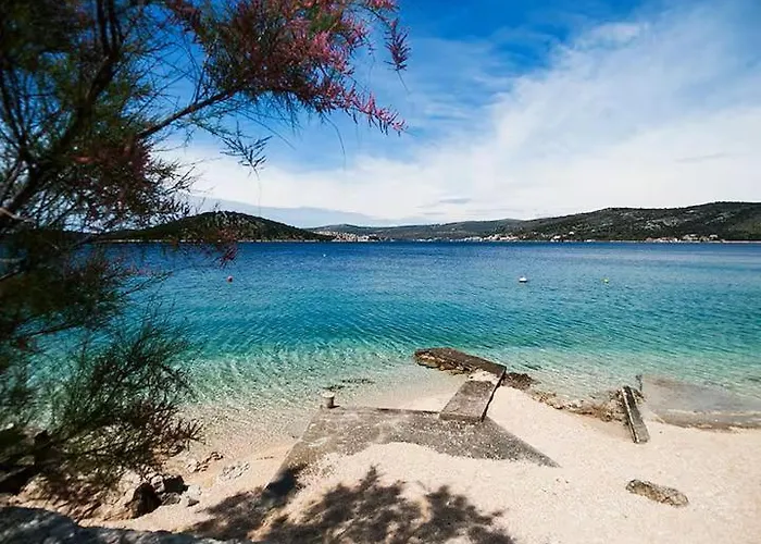 Quiet Bay Getaway Mona 2 4 And 6 Apartment *