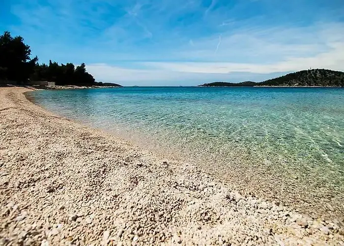 Quiet Bay Getaway Mona 2 4 And 6 * Razanj